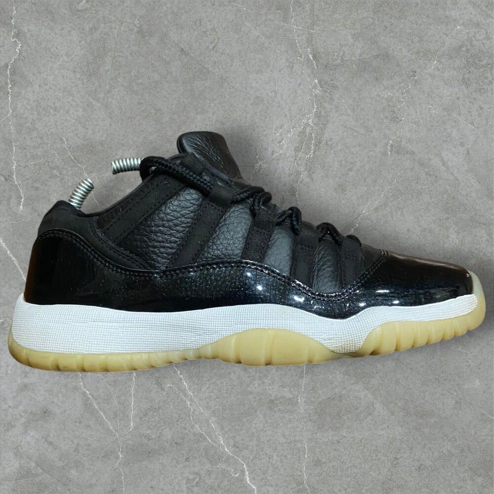 Nike Air Jordan 11 Retro Low "72-10" Black 528896-001 Boys Size 7Y Womens 8.5